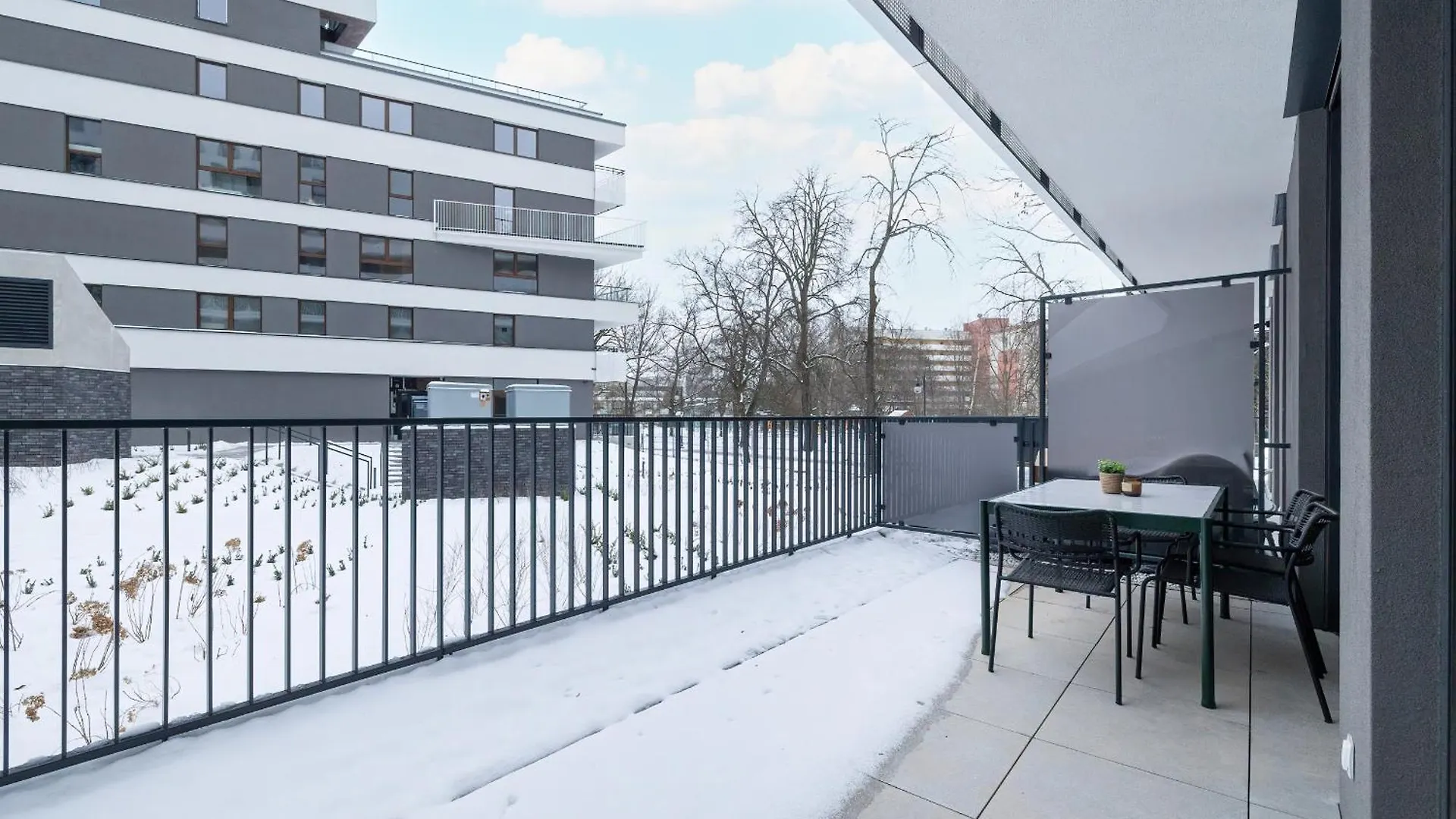 Luxury Apartment Near The City Center Of Cracow By Renters Prestige Krakow Poland