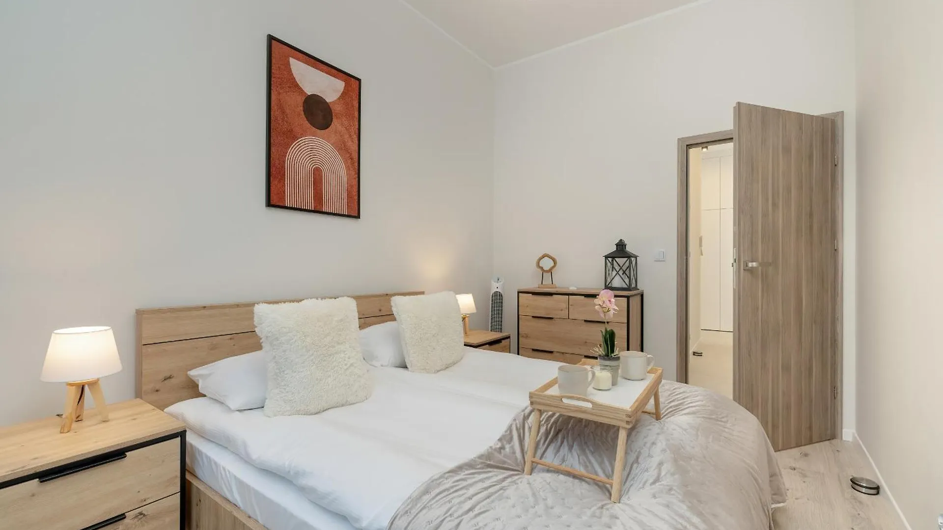 Luxury Apartment Near The City Center Of Cracow By Renters Prestige Krakow